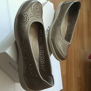 Rockport cutout flats